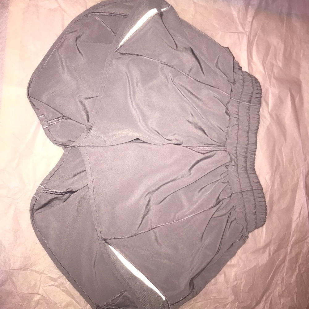 lululemon hotty hot 4”